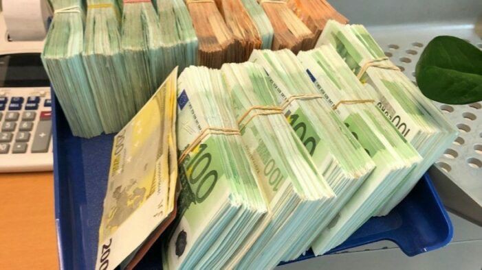 Notas para videos o juegos de poker etc