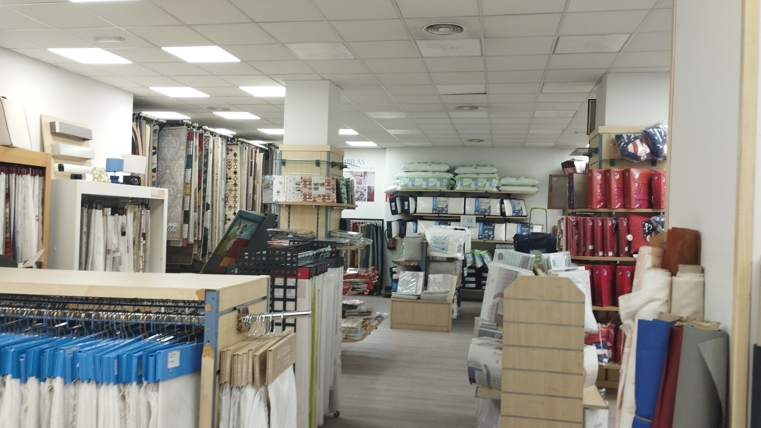 Alquilo un local comercial