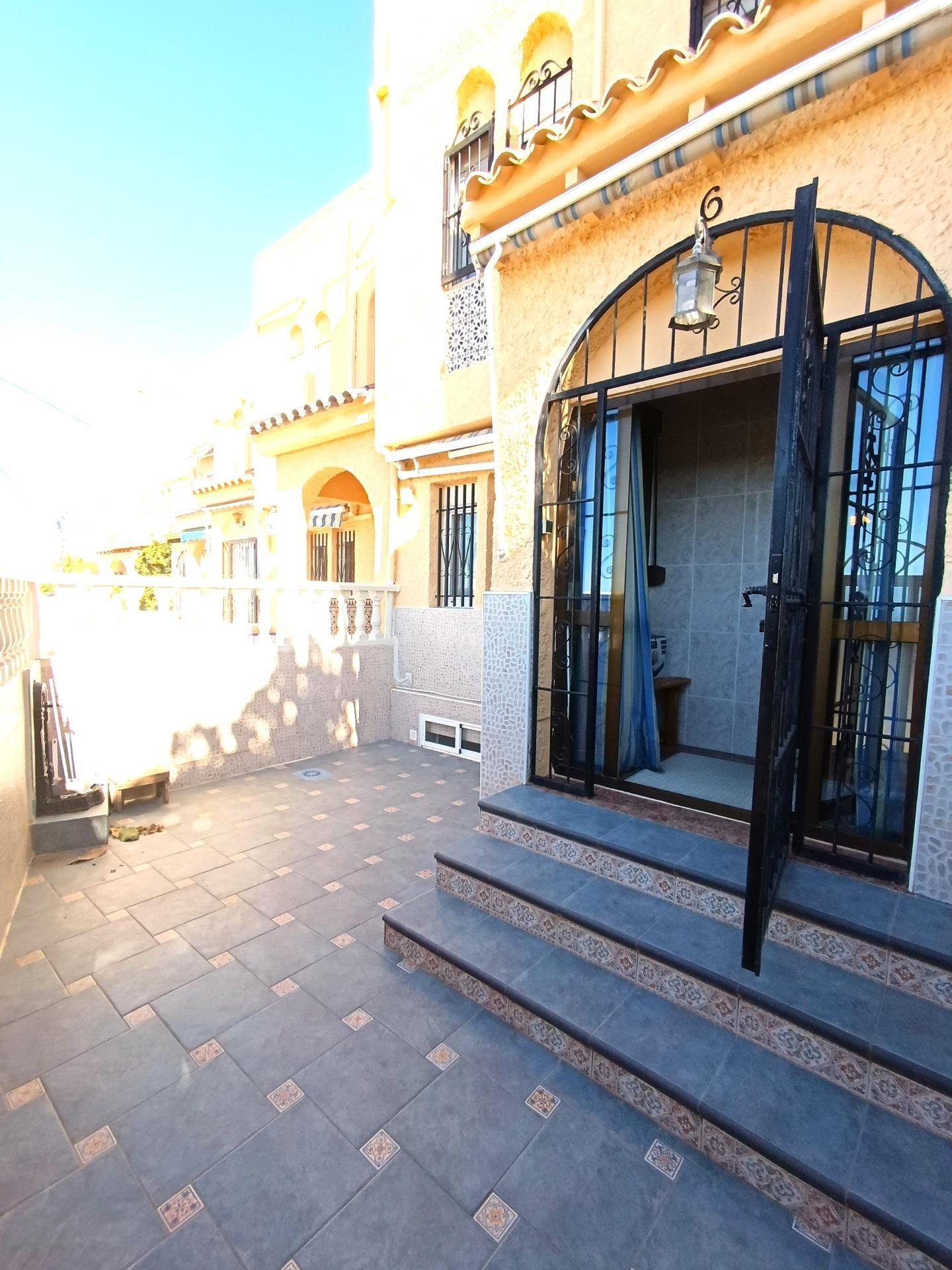 DUPLEX DE 2 HABITACIONES 1 BAÑO EN LA MATA (TORREVIEJA) ALICANTE