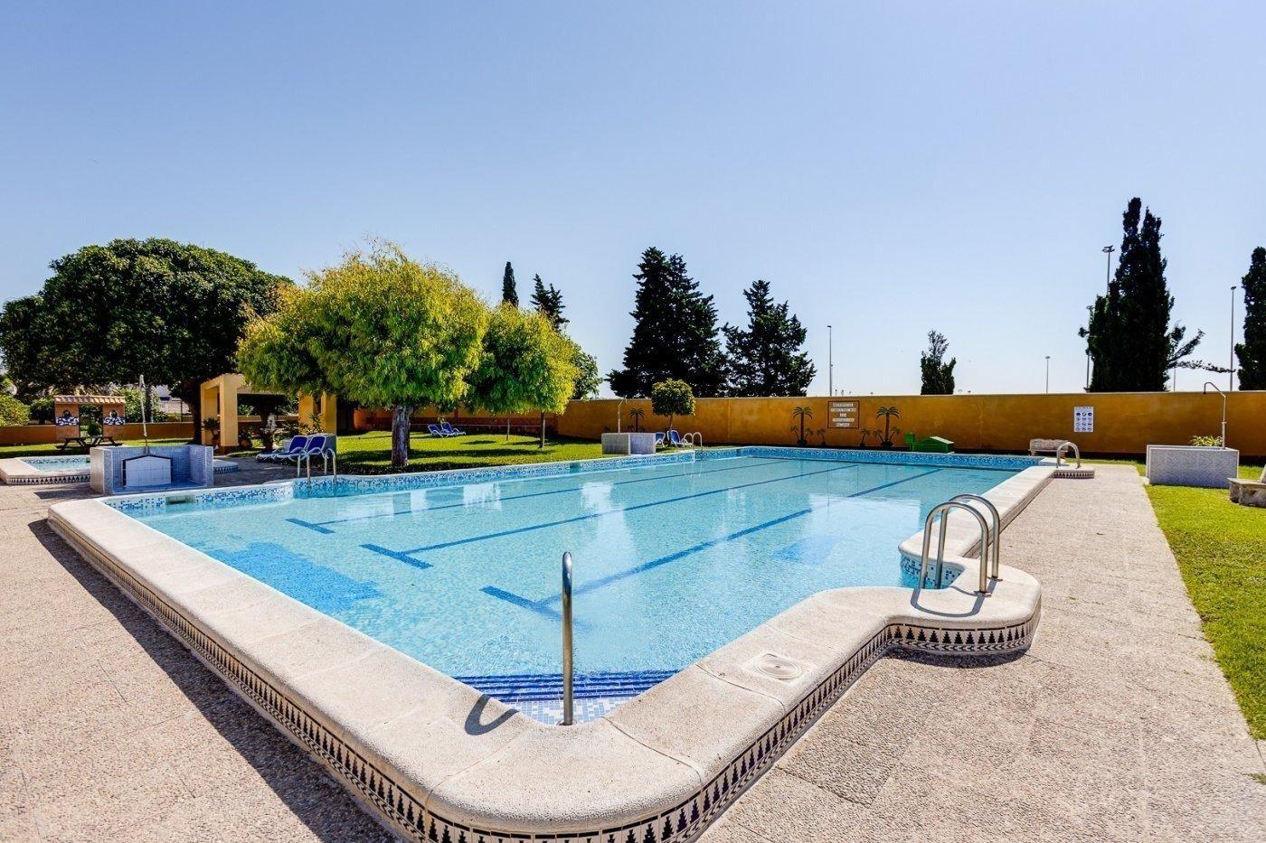 Bungalow en Torrevieja, zona Doña Inés - Oportunidad a Reformar