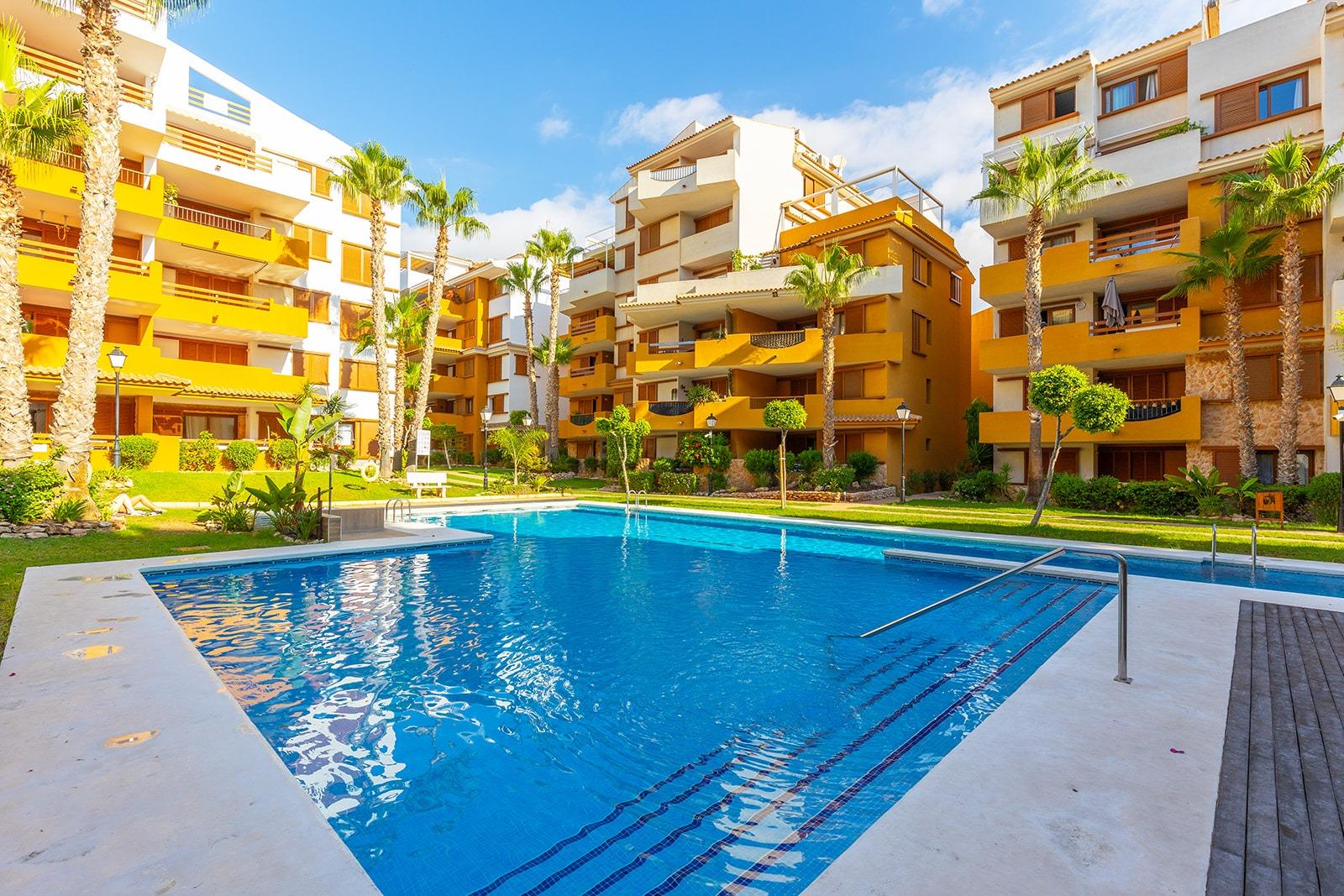 APARTAMENTO EN PUNTA PRIMA (ORIHUELA COSTA) DE 2 DORM. 2 BAÑOS. GARAJE+TRASTERO.