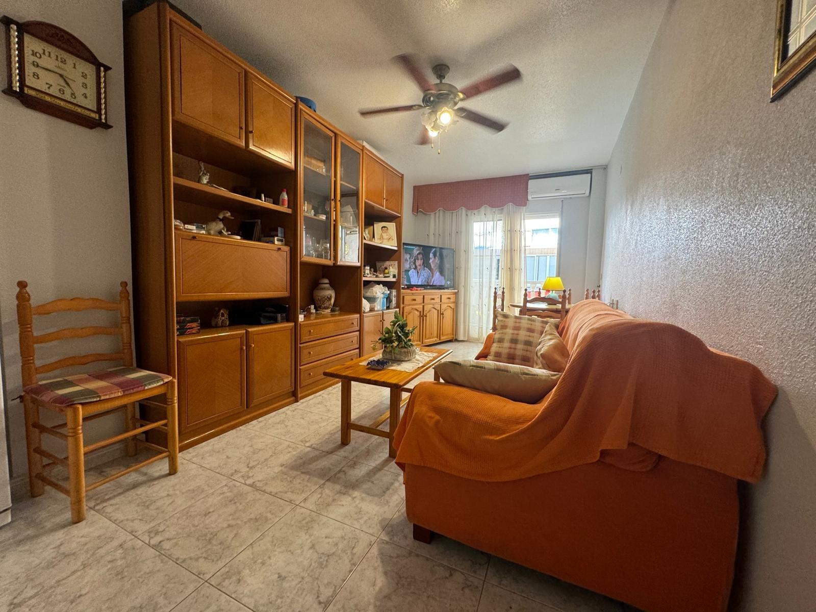 APARTAMIENTO DE 2 HABITACIONES EN TORREVIEJA ( PLAYA DE LOS LOCOS)