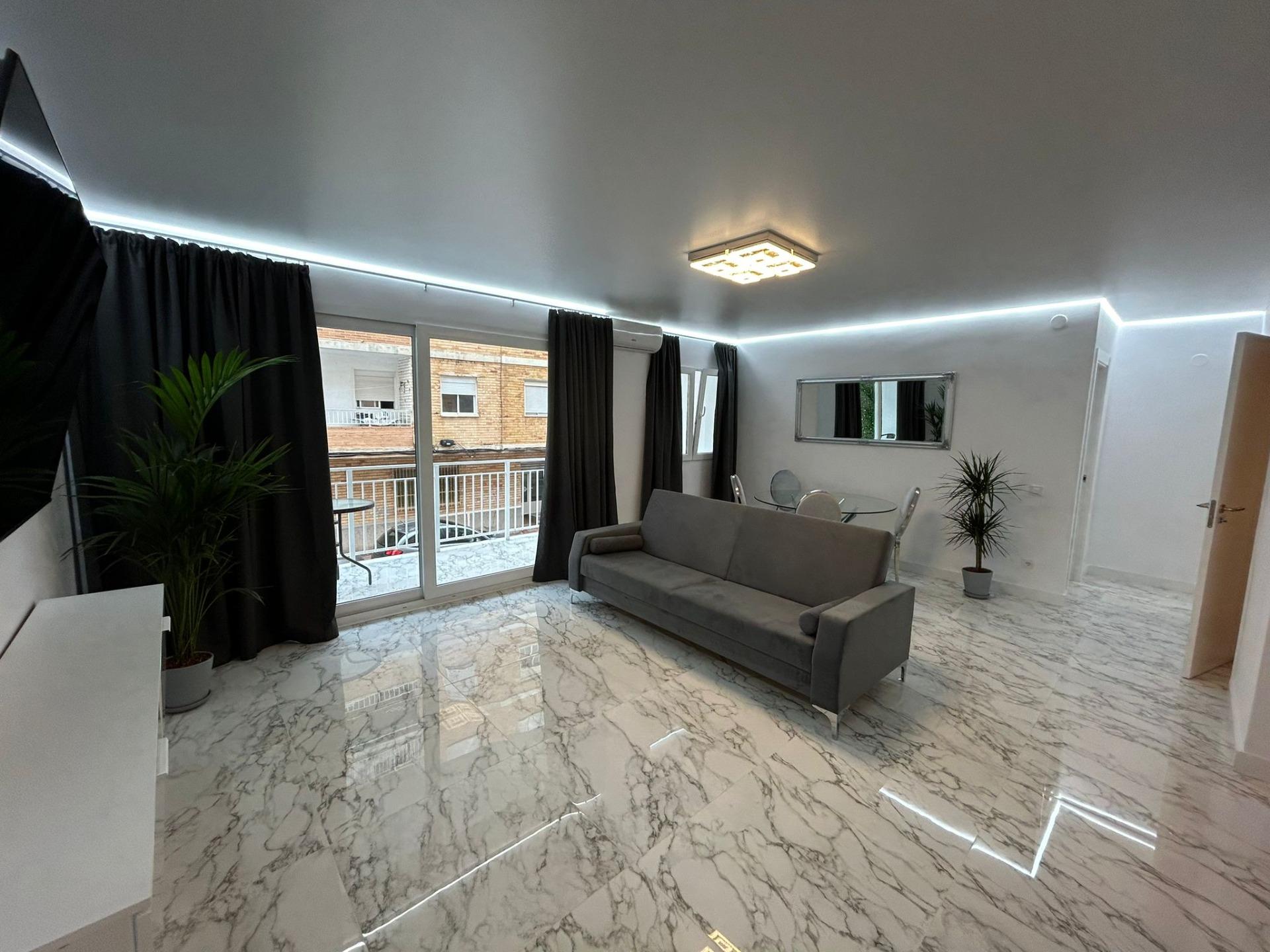 APARTAMENTO REFORMADO EN PLAYA DEL CURA DE 2 HABITACIONES 1 BAÑO EN TORREVIEJA.