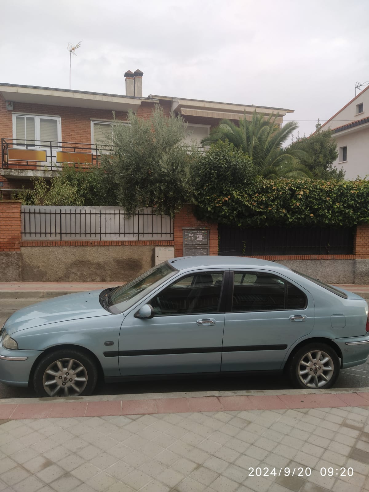 Vendo coche Rover 45 en Madrid