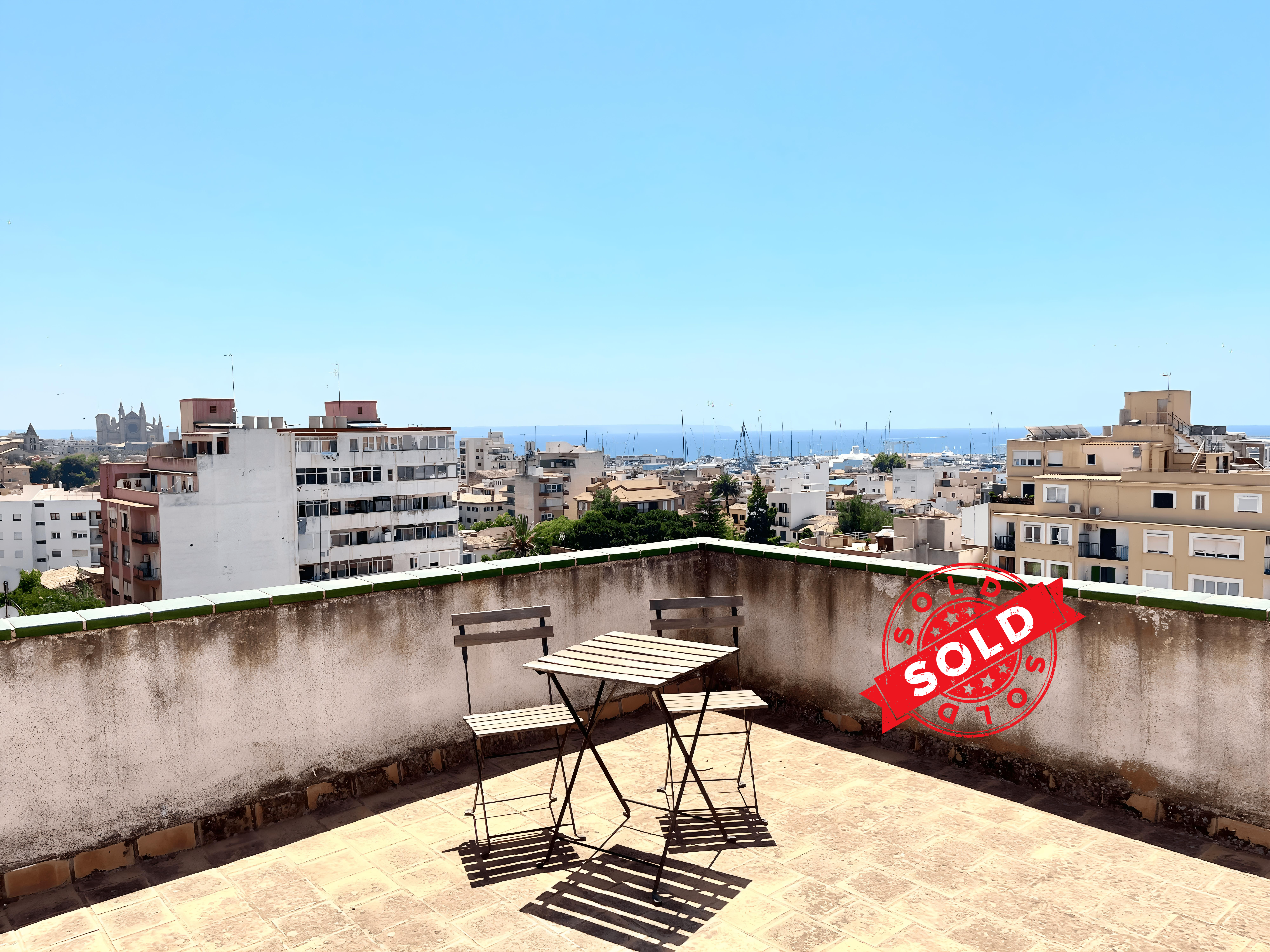 Apartment Opportunity in Santa Catalina