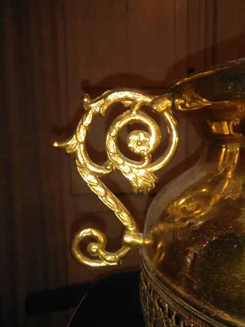 jarron de bronce
