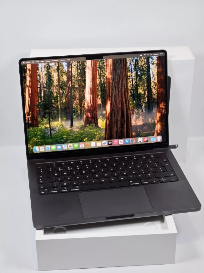 Apple MacBook Pro 14-inch M4, MacBook Pro 14-inch M4 Pro