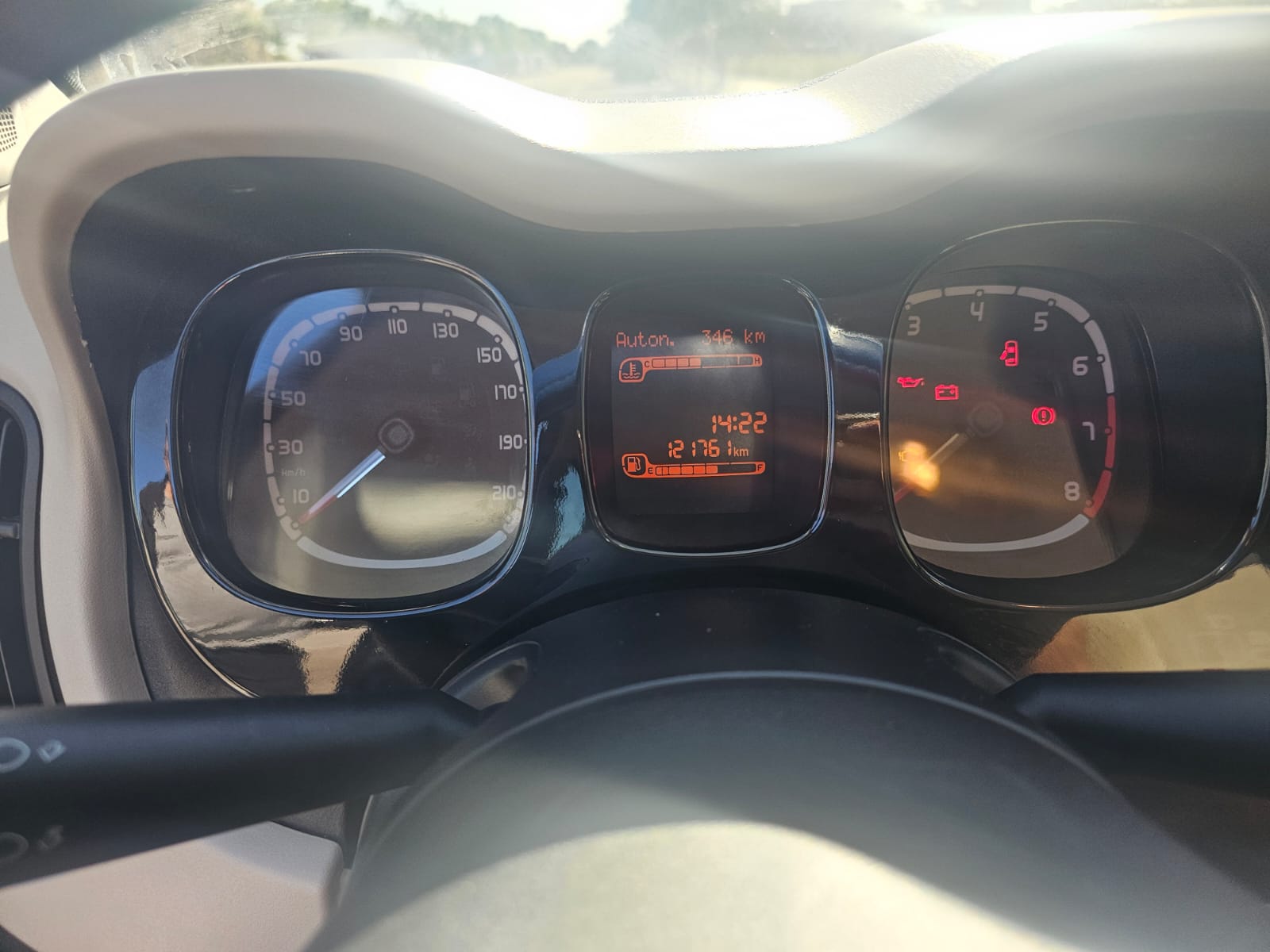VENDO PRECIOSO *FIAT PANDA* AÑO  2013 1.2  GASOLINA.  120.00