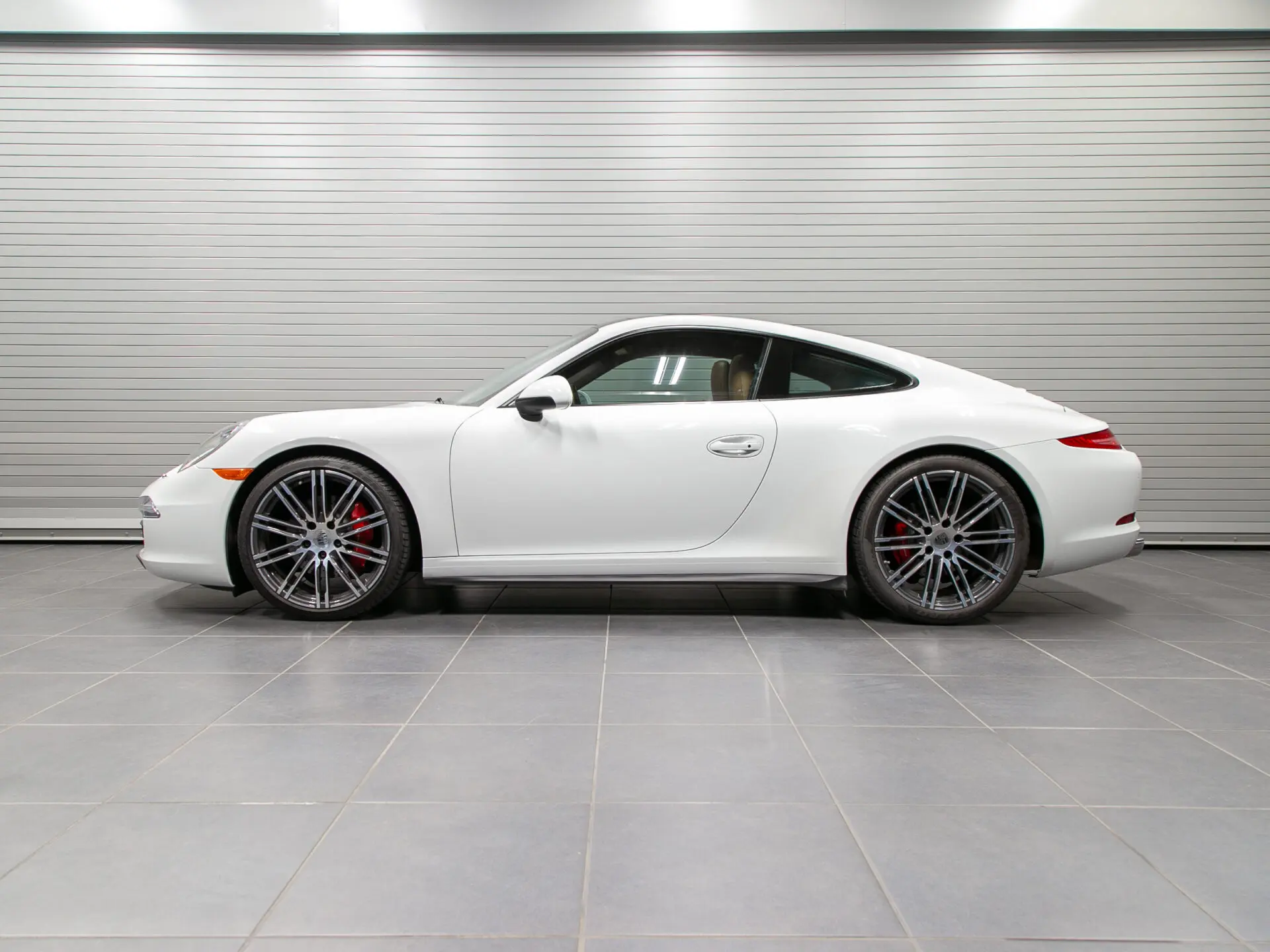 Porsche 911 Carrera 4 GTS Coupé 2024 - WhatsApp: +34 612 21