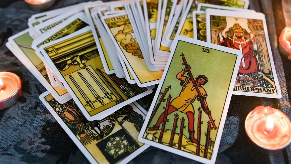 TAROT ONLINE