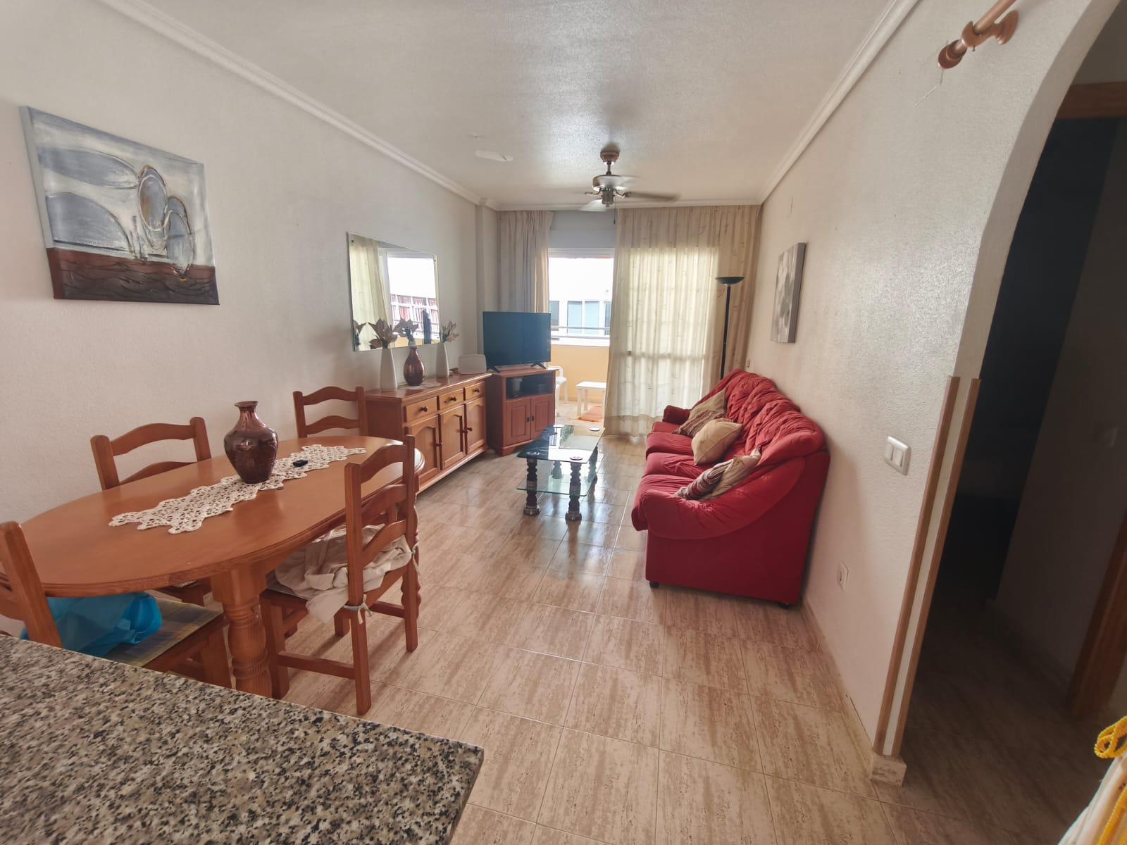 APARTAMENTO DE 2 HAB EN TORREVIEJA 700€ / MES