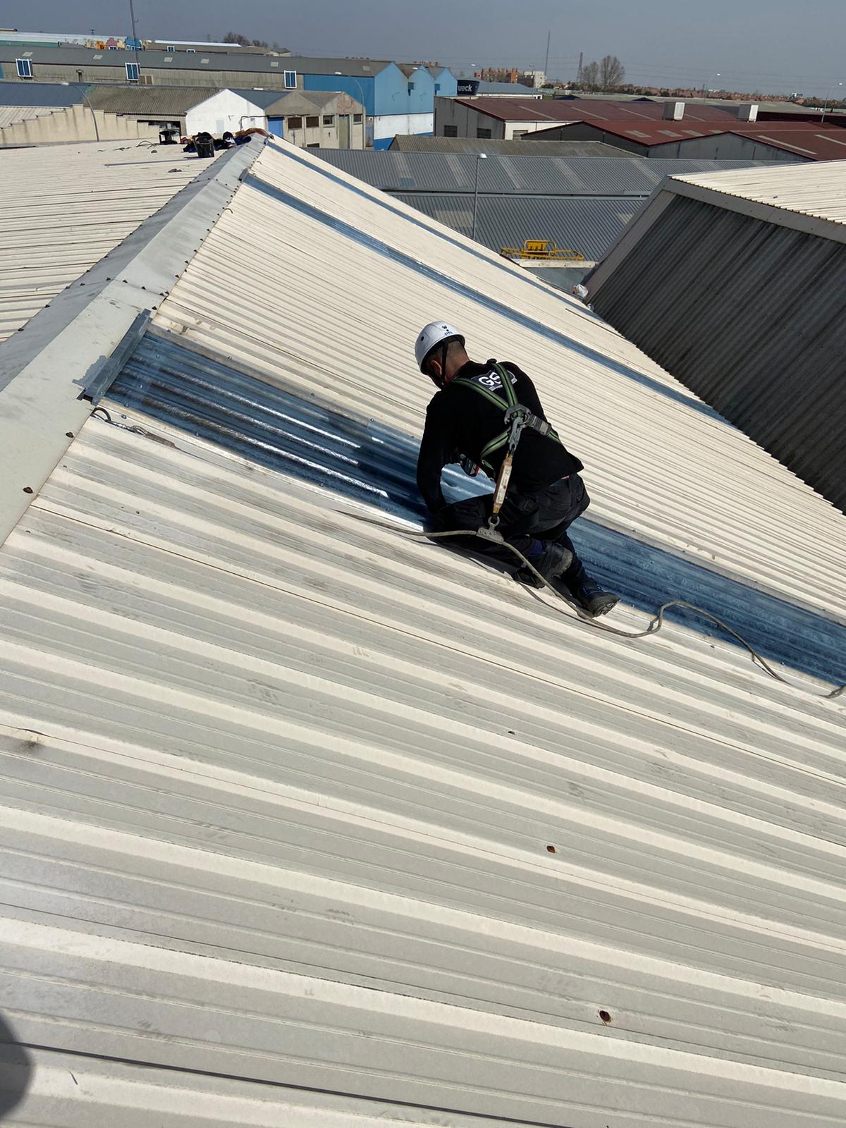 REPARACIONES Y ARREGLO DE GOTERAS EN MADRID