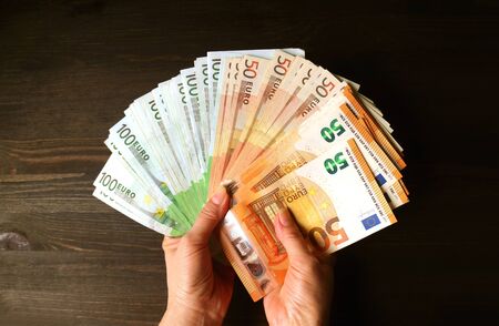 CRÉDITO FINANCIACIÓN ESPAÑA