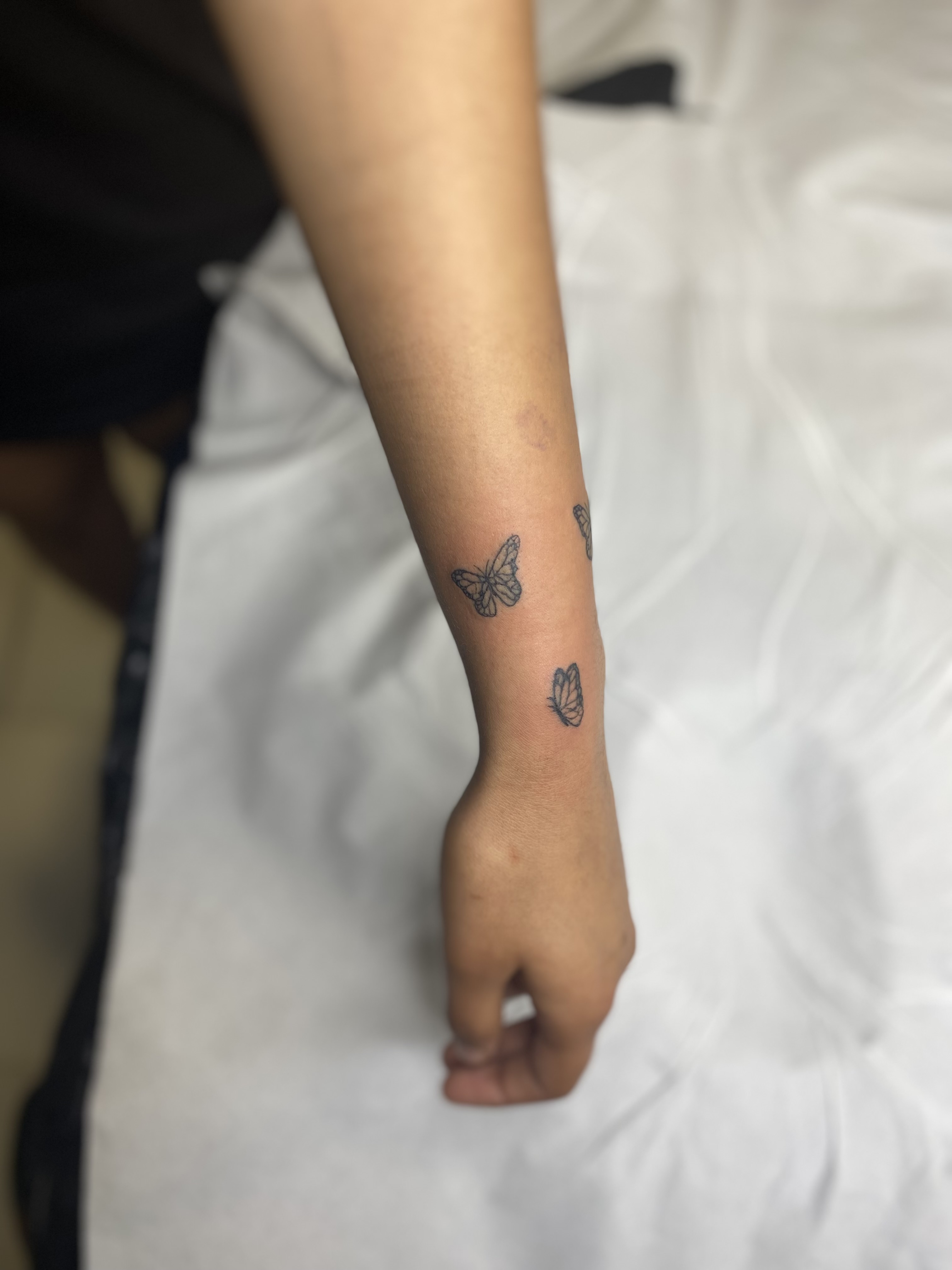 SERVICIOS PROFESIONALES DE TATTOO, PIERCING Y LÁSER