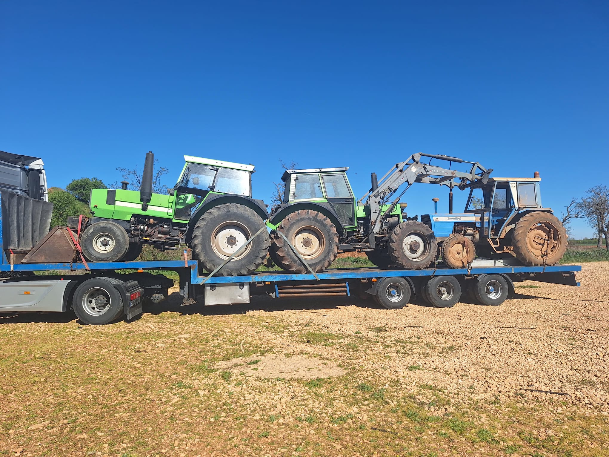 COMPRO TRACTORES FIAT MASSEY FERGUSON FORD NEWHOLLAND BELARU