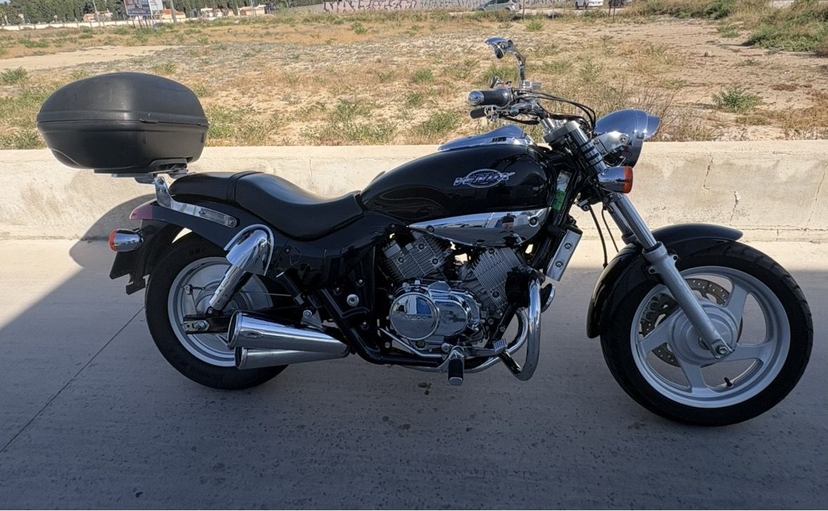 KYMCO VENOX 250 cc 2006 como nueva