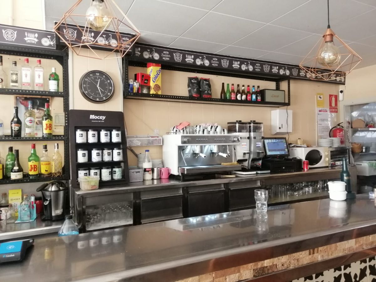 TRASPASO BAR C2 MIXTA ZONA GRACIA