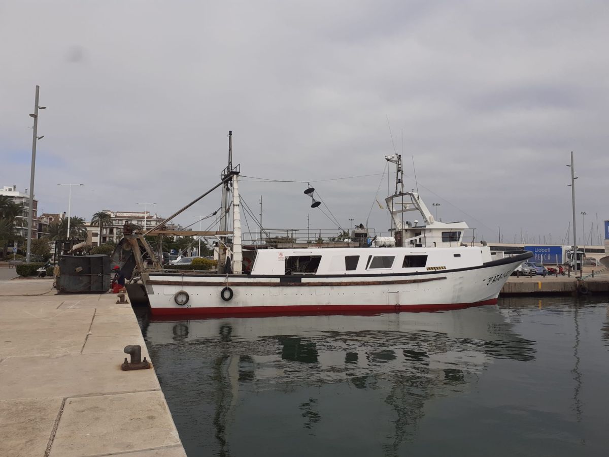 Barco arrastre