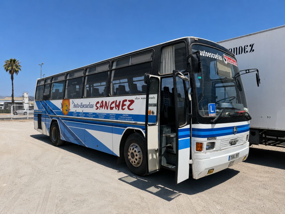 #  PEGASO UNICAR 5031T CLÁSICO 1983 | 206.546 KM | AIRE AC