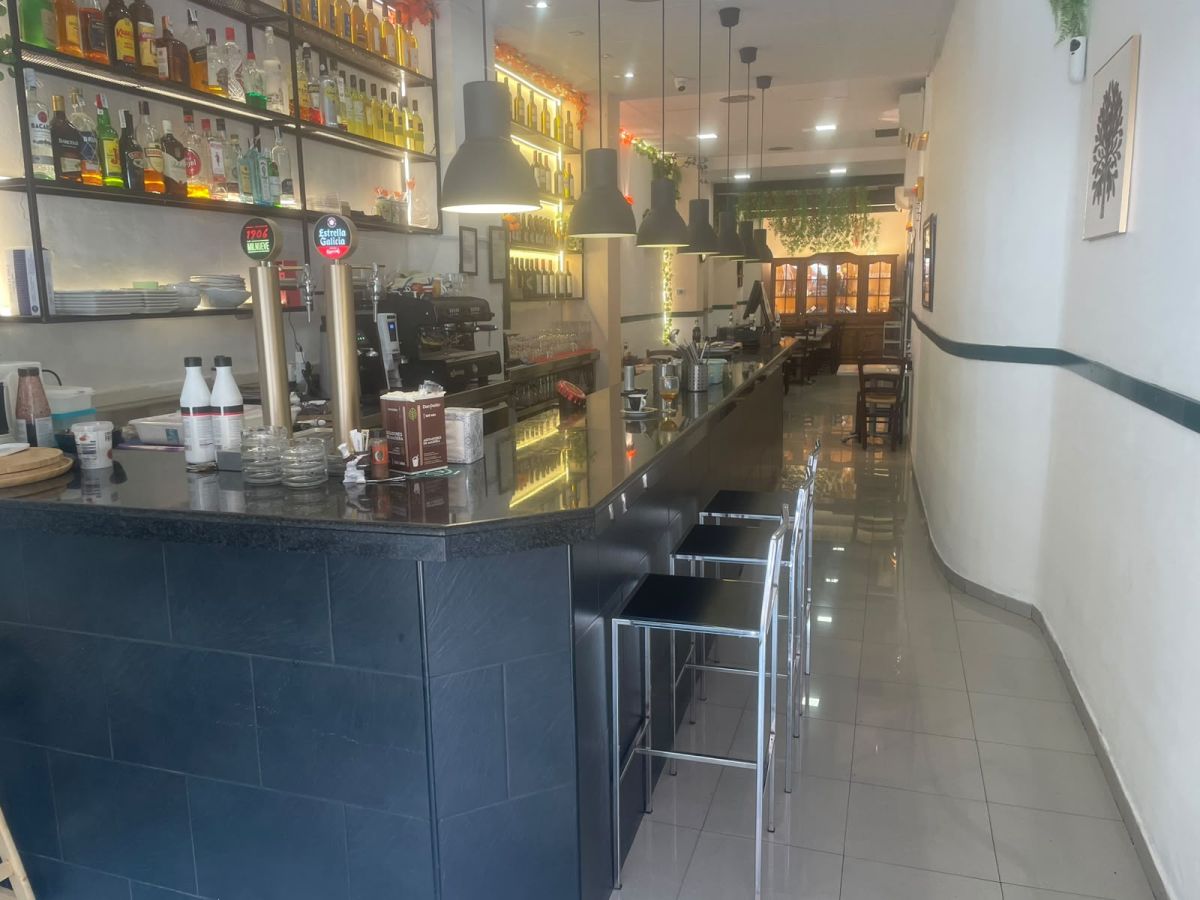 Traspaso Bar C3 Zona Virrey Amat TERRAZA 6 MESAS