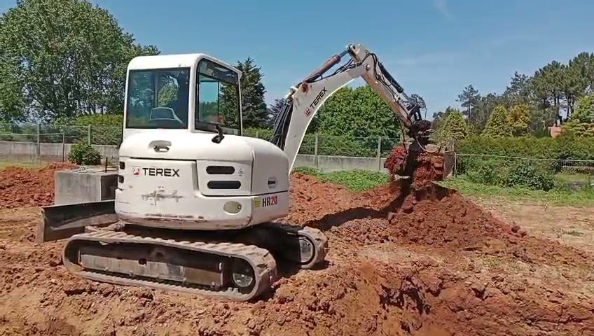 Miniexcavadora Terex HR20 5Tn - 3 cazos - 5320 horas