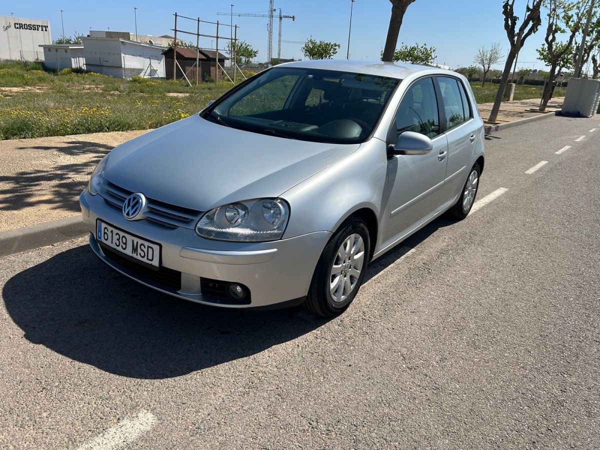 *¡SE VENDE VOLKSWAGEN GOLF 5 4x4 – 2.0 TDI 140 CV!