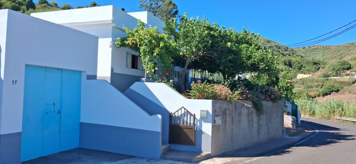 Casa y Terrenos en Santa María de Guía – Gran Canaria