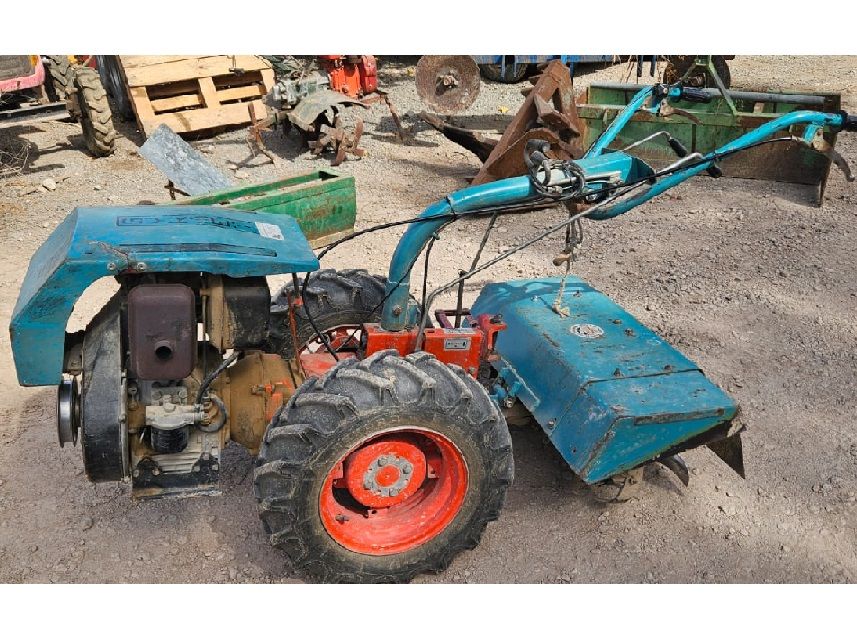 Motocultor o mula mecanica GYRMET DE 14 CV.