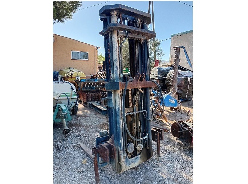 PINZAS PORTA PALET O TORO PARA TRACTOR.  – Marca TRANSLI. –