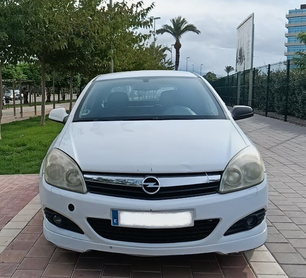 Se vende Opel Astra  Motor 1.7 cdti 100cv